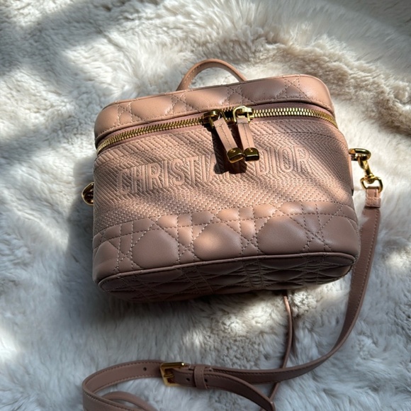 Dior authentic bag in excellent condition - Picture 2 of 16